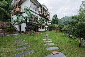  Deqing Mogan Mountain Jianxi Villa  Хучжоу